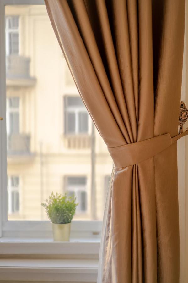 Exclusive With A View Of Castle And Vltava River * Praag
